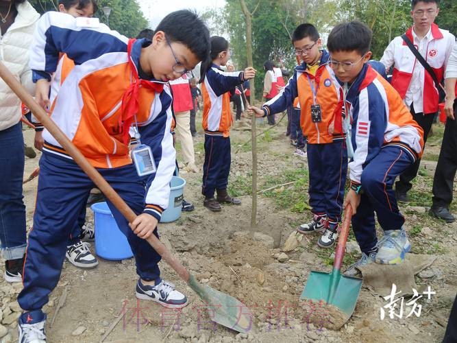 中国-东盟青少年共植友谊林 中国-东盟青少年共植友谊林